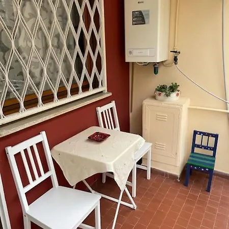 Tra Le Mura Di *